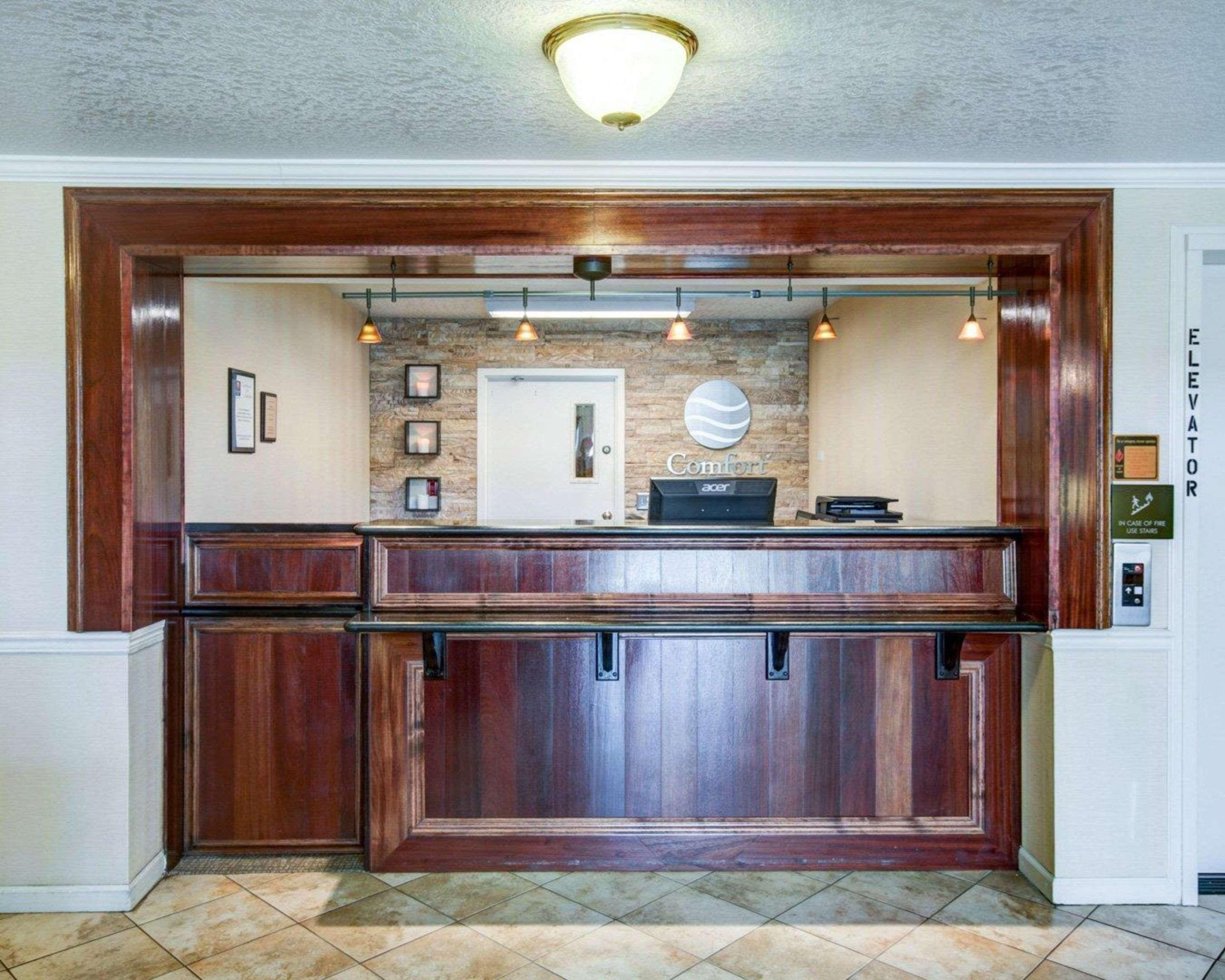 Comfort Inn Redding Near I-5 Esterno foto